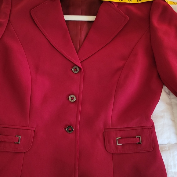 Tahari skirtsuit petite red size 6 - Picture 6 of 16